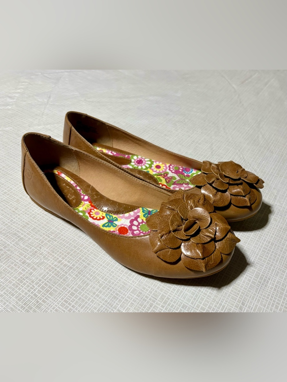 Born Sz 8 39 Brown Leather Floral Appliqué Ballet Flats Comfort Shoes